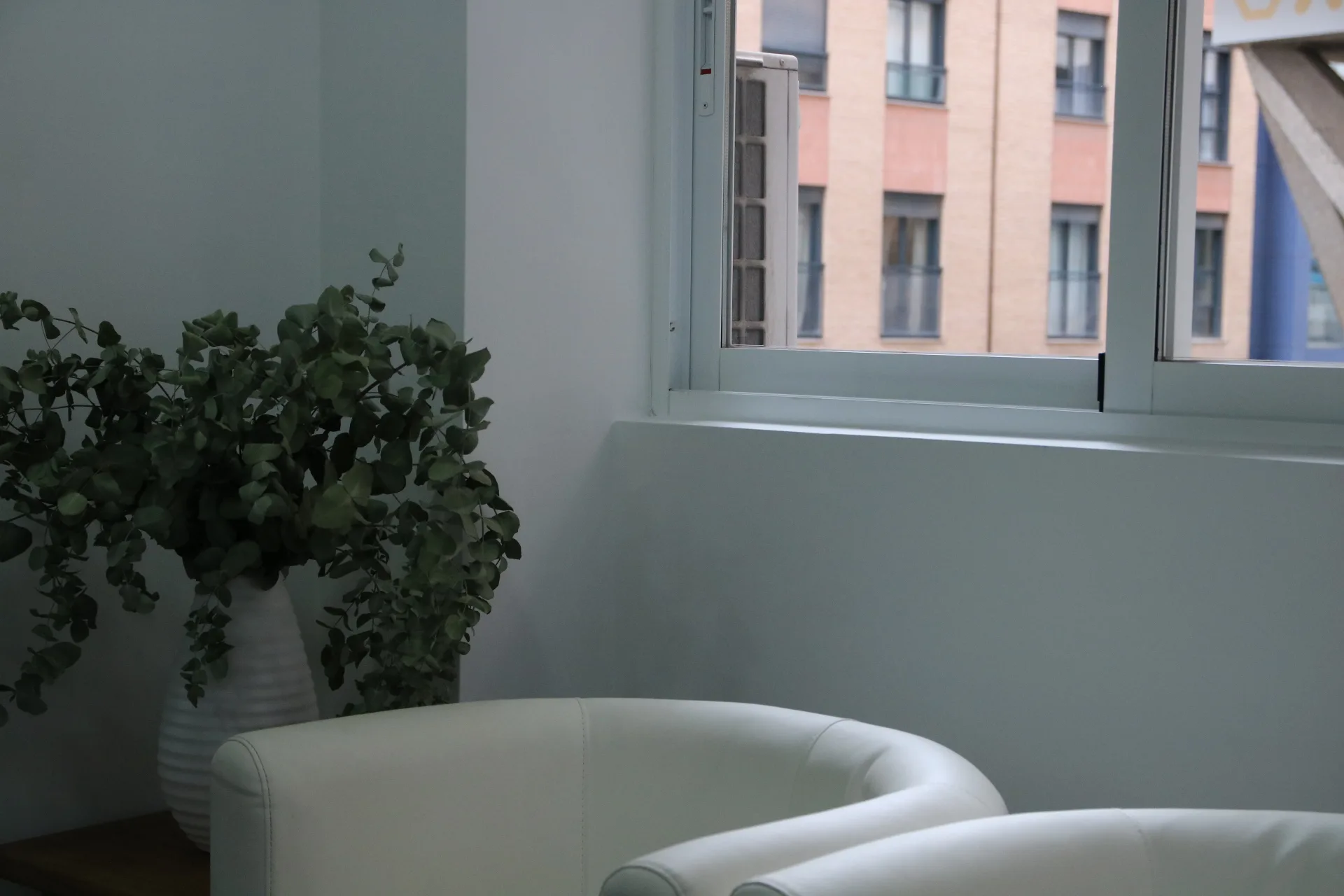 Mecanismos de daño del tabaco en tejidos periodontales explicados en PerioMax