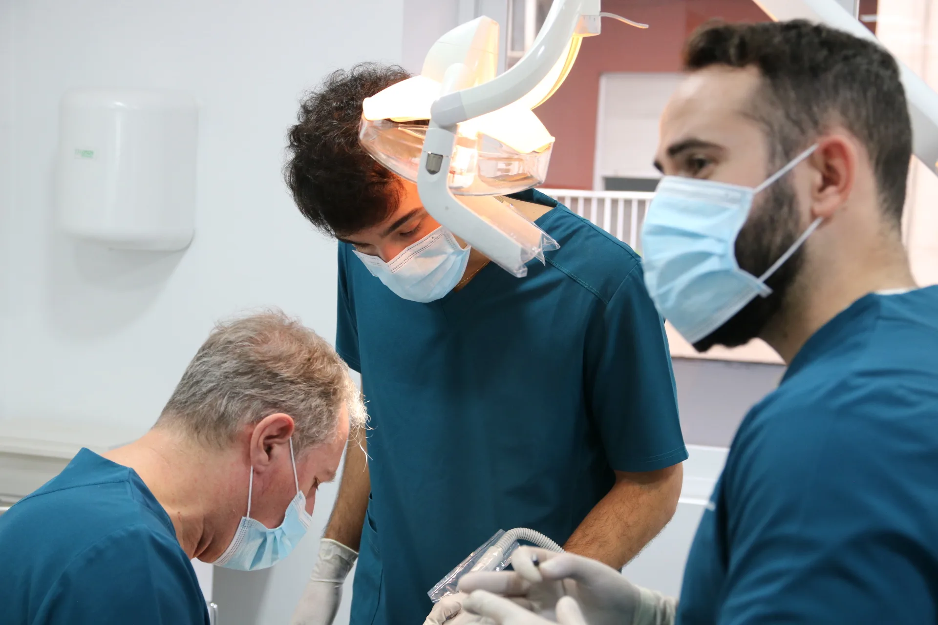 Extracción Dental en Alicante