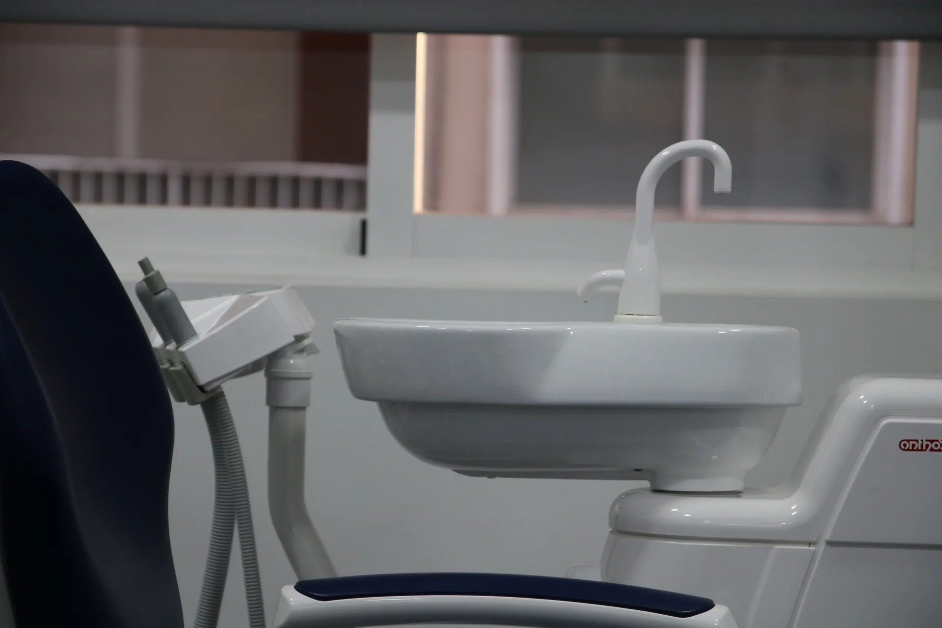 Gabinete de estética dental con tecnología CEREC en PerioMax Alicante